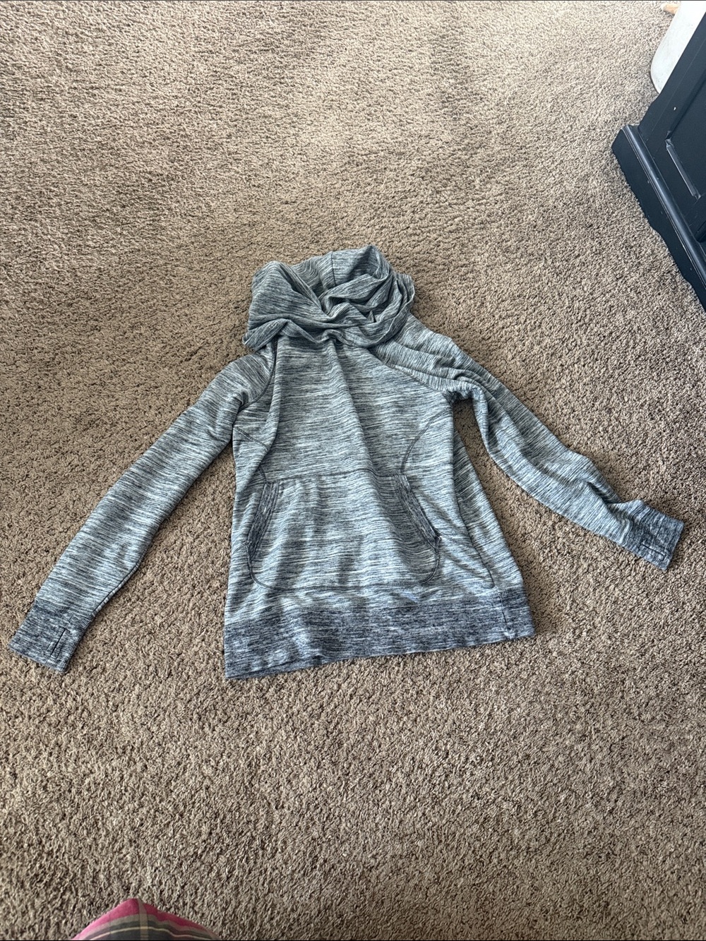 L.L. Bean Heather Gray Marled Hooded Pullover